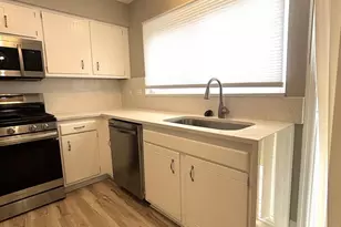 1863 Williamsburg Dr, Hoffman Estates, IL 60169 - Photo 6