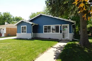 1368 Balmoral Ave, Calumet City, IL 60409 - Photo 2