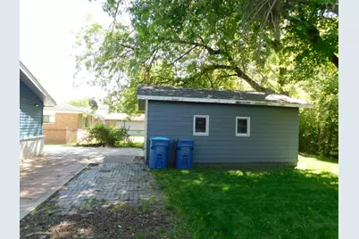 1368 Balmoral Avenue, Calumet City, IL 60409 - Photo 8