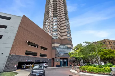 3660 N Lake Shore Drive #507, Chicago, IL 60613 - Photo 2