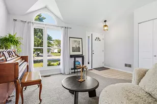 4819 Goodhue Ln, Plainfield, IL 60586 - Photo 2