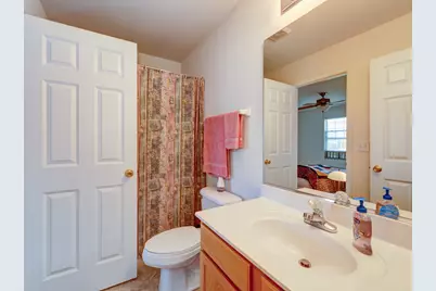 1916 Cobblestone Drive, Carpentersville, IL 60110 - Photo 16