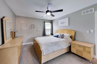 2167 Midhurst Road, Downers Grove, IL 60516 - Photo 14