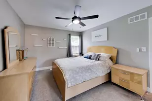 2167 Midhurst Rd, Downers Grove, IL 60516 - Photo 14