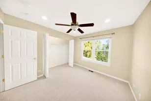 1249 Mallard Ln, Hoffman Estates, IL 60192 - Photo 18