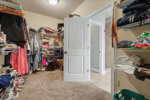 1301 English Oak Dr, Champaign, IL 61822 - Photo 22