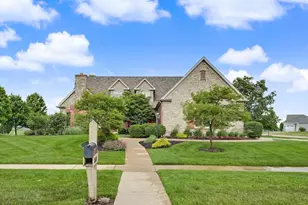 1301 English Oak Dr, Champaign, IL 61822 - Photo 2