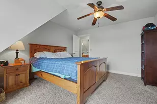 1301 English Oak Dr, Champaign, IL 61822 - Photo 24
