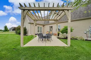 1301 English Oak Dr, Champaign, IL 61822 - Photo 38