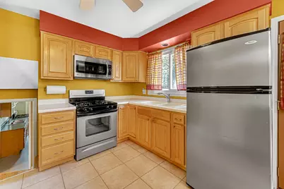 580 N 6th Avenue, Des Plaines, IL 60016 - Photo 8