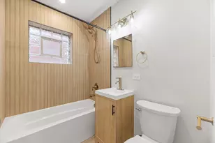132 Ridge Ave, Evanston, IL 60202 - Photo 10