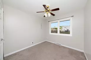 3015 Jo Ann Dr, Joliet, IL 60431 - Photo 12