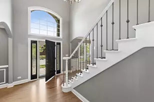 773 S Fairfield Ave, Elmhurst, IL 60126 - Photo 2