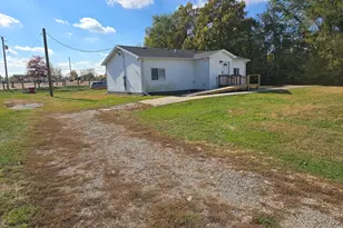17611 E 4750S Rd, Pembroke Twp, IL 60958 - Photo 12