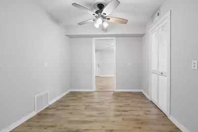 1805 Kelly Avenue, Crest Hill, IL 60403 - Photo 6