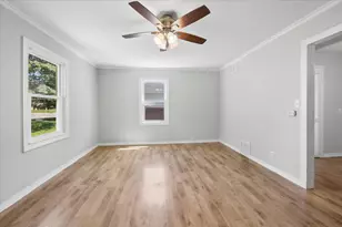 1805 Kelly Ave, Crest Hill, IL 60403 - Photo 4