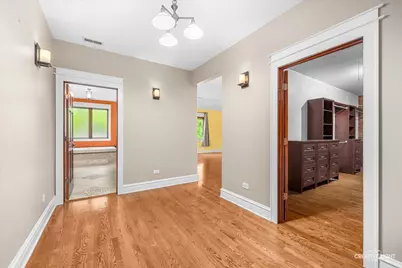 10S060 Clarendon Hills Road, Willowbrook, IL 60527 - Photo 20