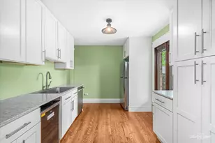 10S060 Clarendon Hills Rd, Willowbrook, IL 60527 - Photo 12
