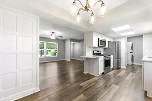 567 Northampton Cir, Elk Grove Village, IL 60007 - Photo 12