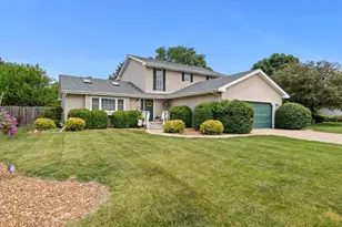 385 Princeton Ave, Bourbonnais, IL 60914 - Photo 1