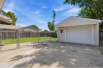 9607 S Sacramento Avenue, Evergreen Park, IL 60805 - Photo 28