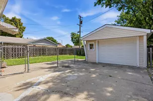 9607 S Sacramento Ave, Evergreen Park, IL 60805 - Photo 28