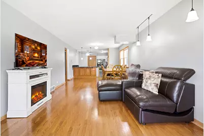 9607 S Sacramento Avenue, Evergreen Park, IL 60805 - Photo 6