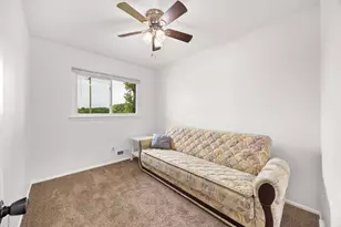908 S Briggs St, Joliet, IL 60433 - Photo 10