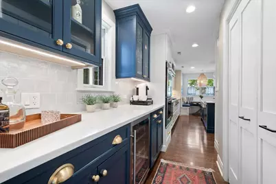 2433 Hastings Avenue, Evanston, IL 60201 - Photo 8