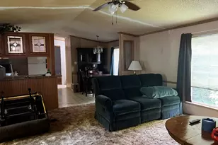 510 N Vermillion St, Paxton, IL 60957 - Photo 8