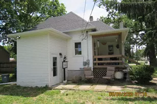 324 W Sumner St, Streator, IL 61364 - Photo 20