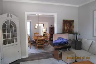 324 W Sumner St, Streator, IL 61364 - Photo 2