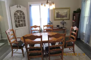 324 W Sumner St, Streator, IL 61364 - Photo 10