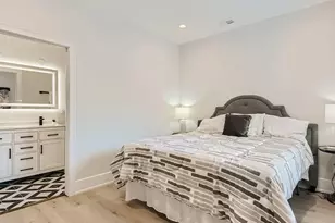 1420 W Winnemac Ave, Chicago, IL 60640 - Photo 14