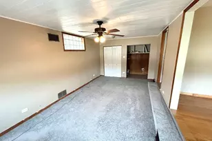 11358 S Ridgeland Ave, Worth, IL 60482 - Photo 4