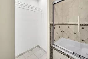 2951 N Allen St, Chicago, IL 60618 - Photo 6