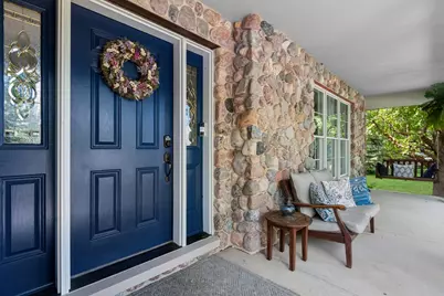 12 Covington Court, Algonquin, IL 60102 - Photo 2