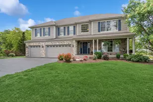 12 Covington Ct, Algonquin, IL 60102 - Photo 1