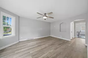 3858 W 59th Pl, Chicago, IL 60629 - Photo 4