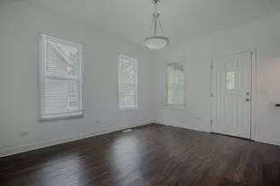 2913 Gabriel Ave, Zion, IL 60099 - Photo 10