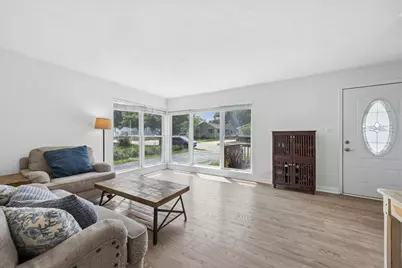 116 W Park Drive, Lombard, IL 60148 - Photo 2
