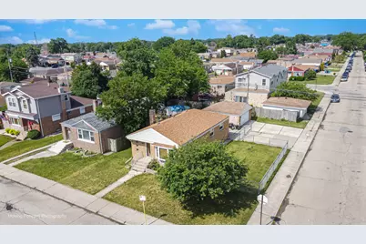 8128 S Komensky Avenue, Chicago, IL 60652 - Photo 2