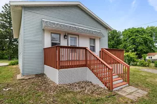 1220 N Springfield Ave, Rockford, IL 61101 - Photo 4