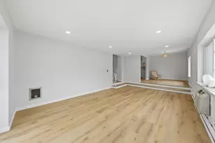 2772 E 75th St, Chicago, IL 60649 - Photo 18
