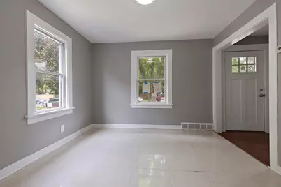 1322 Garrison Avenue, Rockford, IL 61103 - Photo 4