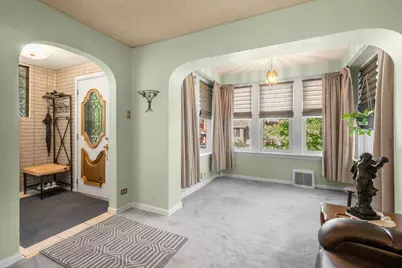 5040 N Lawndale Avenue, Chicago, IL 60625 - Photo 2