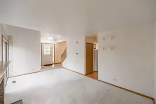 255 Cumberland Ct, Gurnee, IL 60031 - Photo 4