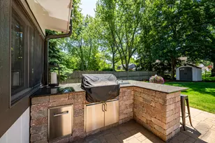 52 Redstart Rd, Naperville, IL 60565 - Photo 22