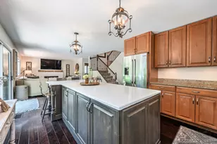 52 Redstart Rd, Naperville, IL 60565 - Photo 8