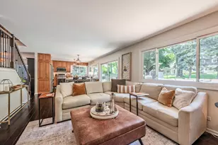 52 Redstart Rd, Naperville, IL 60565 - Photo 10
